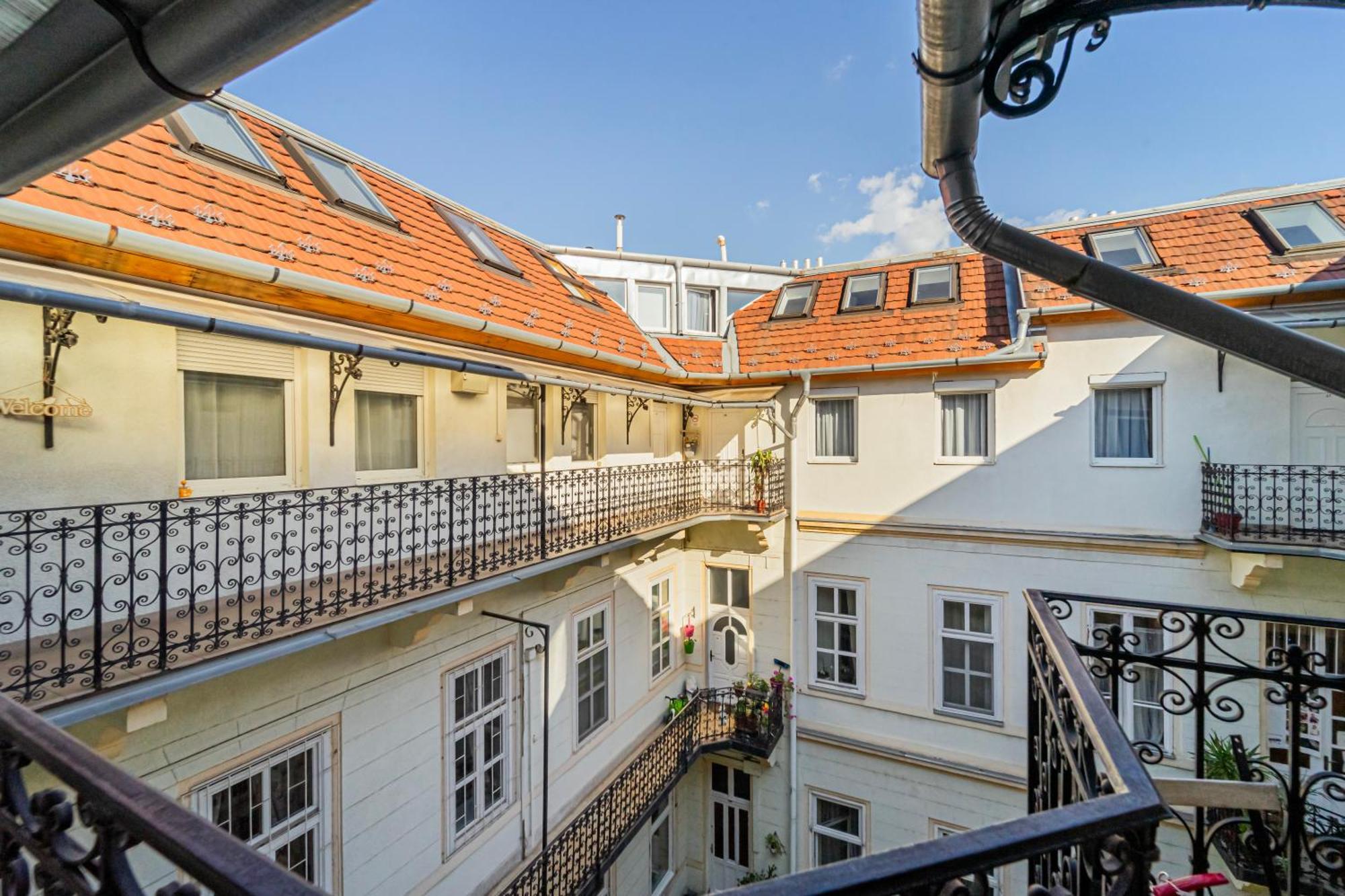 Exclusive & Central Duplex Residence By Prestige Homes Budapest Esterno foto